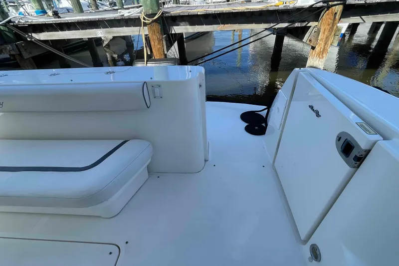 Slide: The Image of Compass on 2005 Sea Ray 420 Sedan Bridge yacht, close-up view. - 85