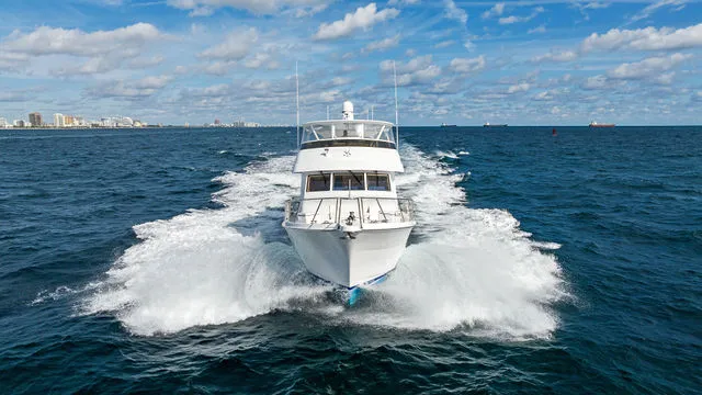 Slide: The Image of Hatteras 75 Cockpit Motor Yacht 2001 - 41