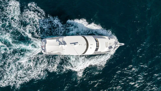 Slide: The Image of Hatteras 75 Cockpit Motor Yacht 2001 - 45