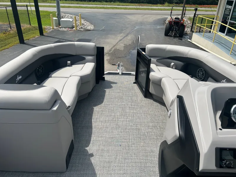 Slide: The Image of 2026 BARLETTA A22UC-PLATINUM - Image 17 - 17