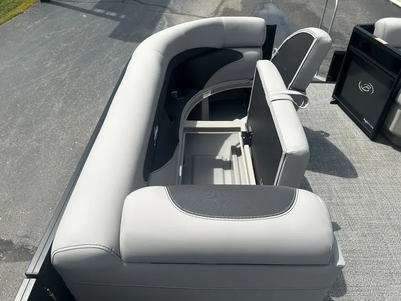 Slide: The Image of 2026 BARLETTA A22UC-PLATINUM - Image 19 - 19