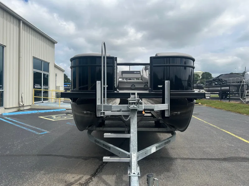 Slide: The Image of 2026 BARLETTA A22UC-PLATINUM - Image 3 - 3