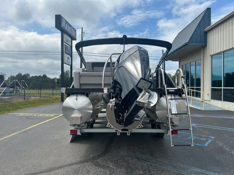 Slide: The Image of 2026 BARLETTA A22UC-PLATINUM - Image 6 - 6