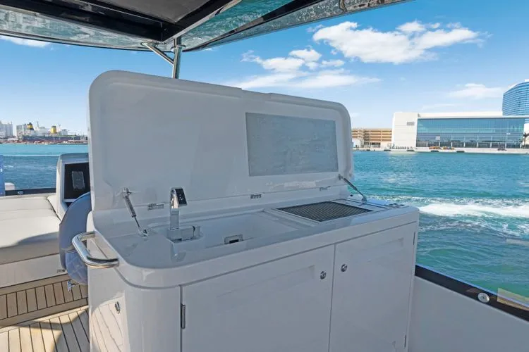 Slide: The Image of 2022 Sunseeker Manhattan 68 - Image 46 - 46