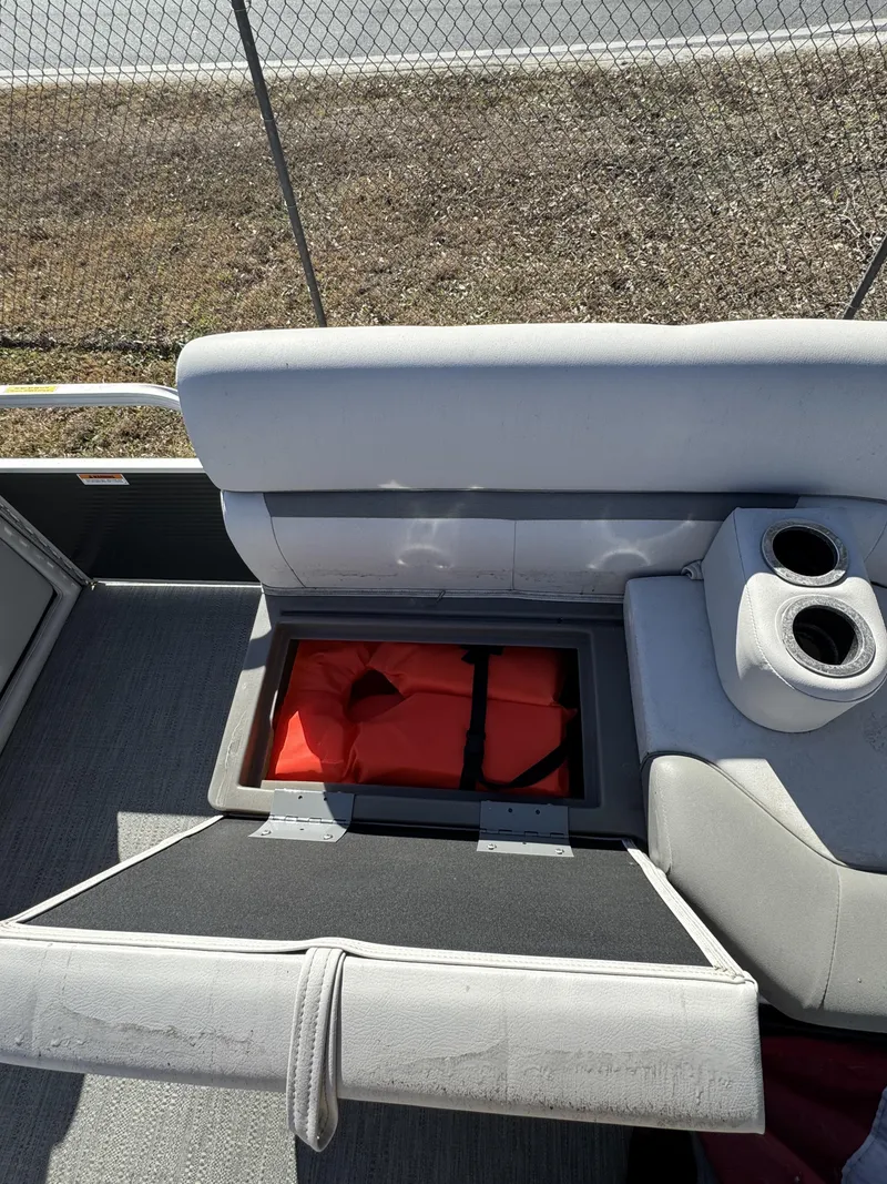 Slide: The Image of Sweetwater SW 1886 CX 2021 - 31