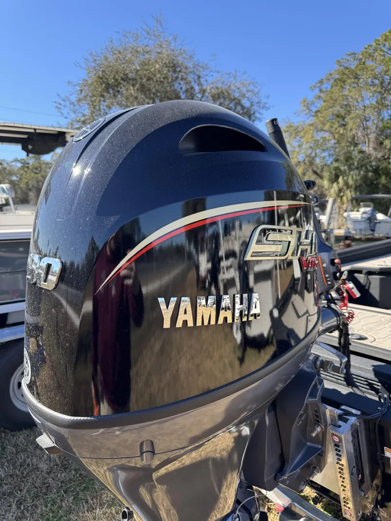 Slide: The Image of Avid 18 Commander 2025 - 5