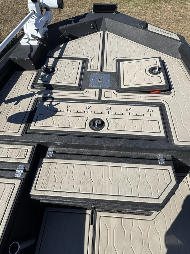 Slide: The Image of Avid 18 Commander 2025 - 7