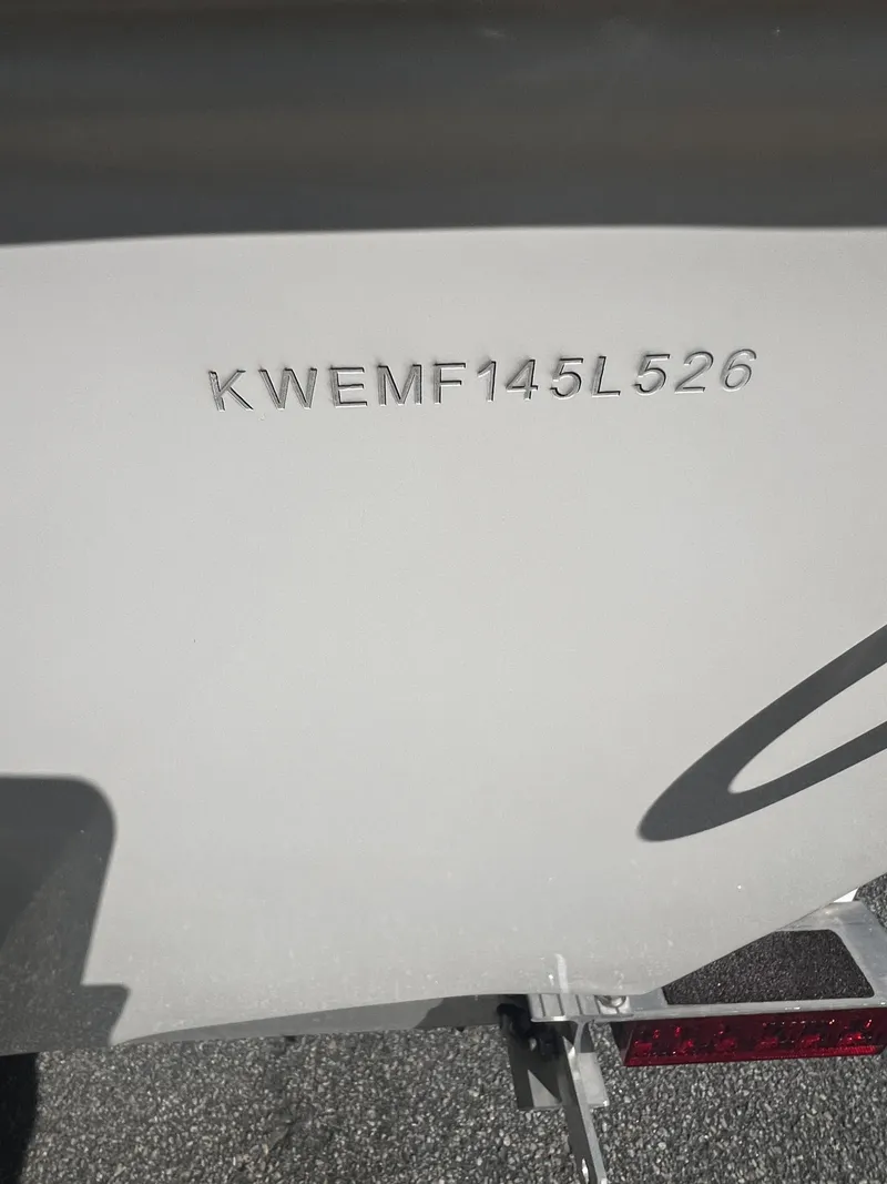 Slide: The Image of Key West Family Sportsman 189FS 2026 - 10