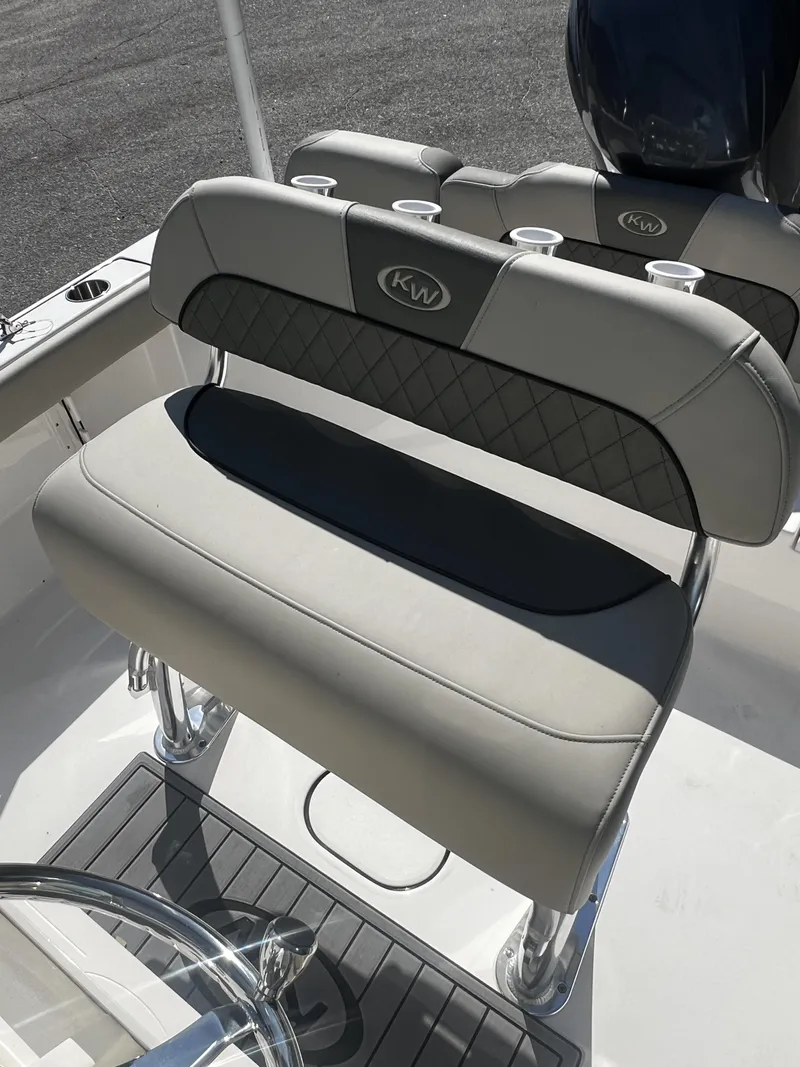 Slide: The Image of Key West Family Sportsman 189FS 2026 - 17