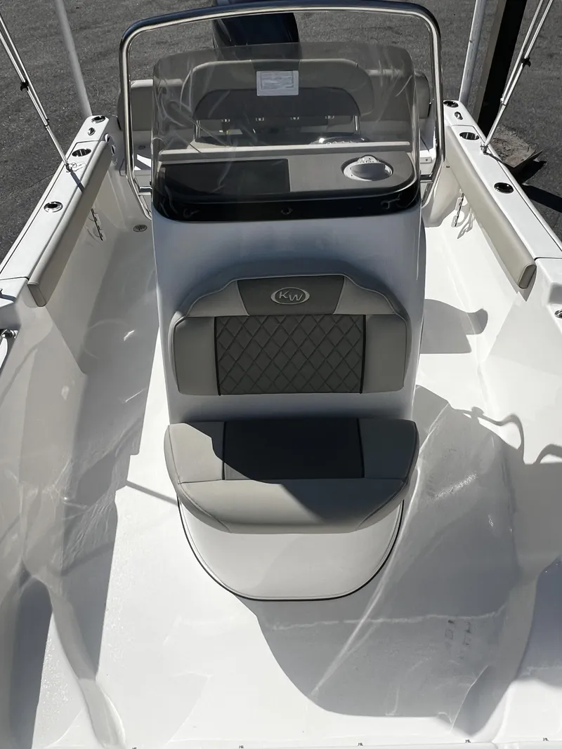 Slide: The Image of Key West Family Sportsman 189FS 2026 - 4