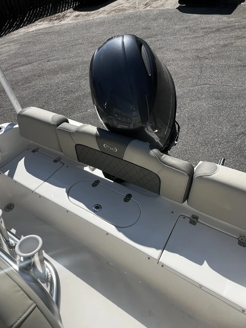 Slide: The Image of Key West Family Sportsman 189FS 2026 - 7