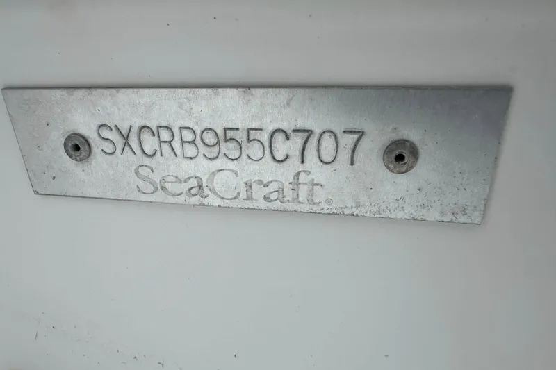 Slide: The Image of 2007 SeaCraft SC 23 Classic boat deck with Suzuki 300 outboard motor. - 12