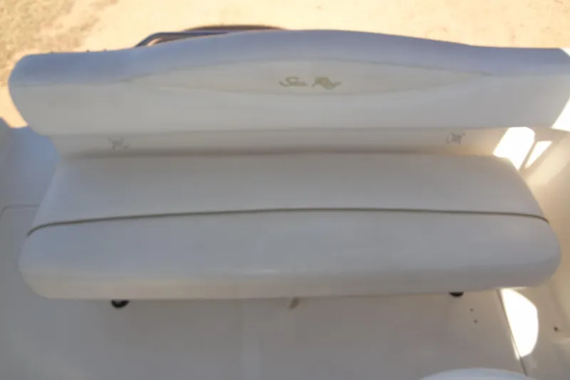 Slide: The Image of White seating on a 2002 Sea Ray Sundancer 280 boat. - 17