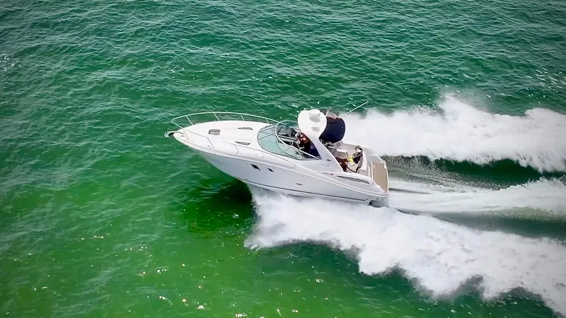 The Image of 330-SEA-RAY-SUNDANCER-2014-YACHTSBLUE - 0