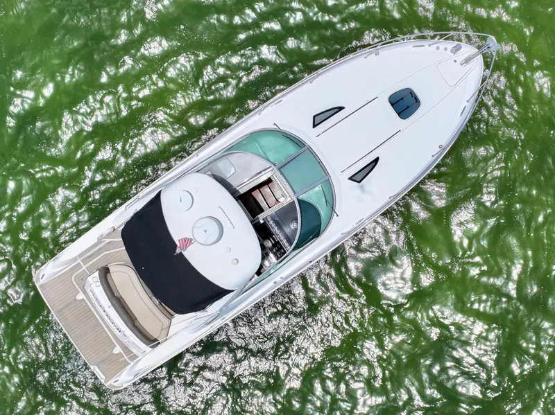 Slide: The Image of 330-SEA-RAY-SUNDANCER-2014-YACHTSBLUE - 10