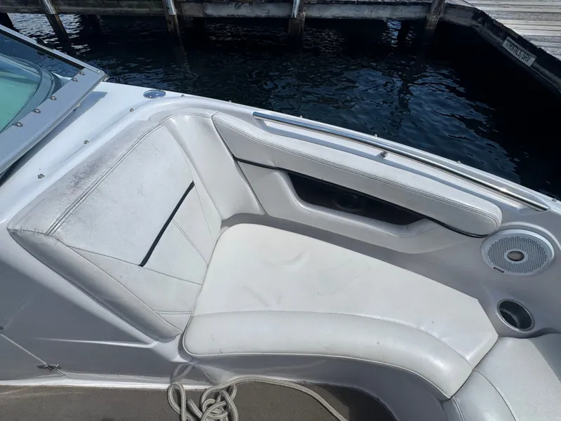 Slide: The Image of Four Winns H240 2010 - 10