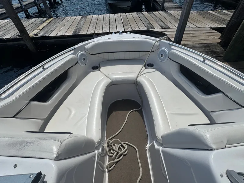 Slide: The Image of Four Winns H240 2010 - 8