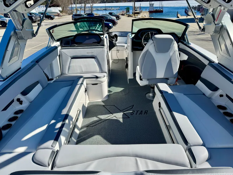 Slide: The Image of MasterCraft XStar 2022 - 14