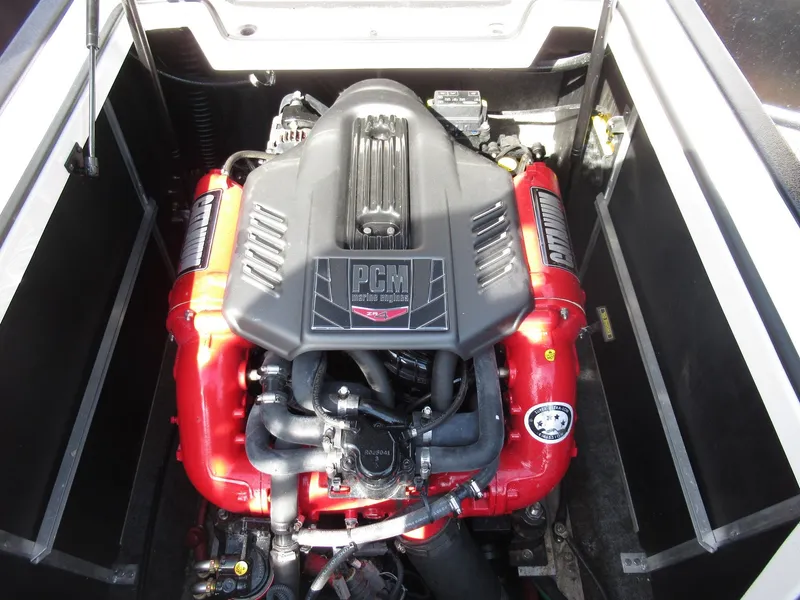 Slide: The Image of Nautique Super Air Nautique 230 2018 - 19