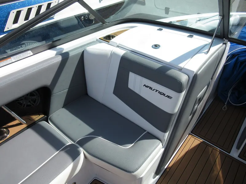 Slide: The Image of Nautique Super Air Nautique 230 2018 - 5