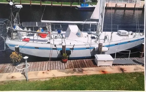 Slide: The Image of Bruce Roberts Norfolk 43 by OceanStar Marine 1986 - 2