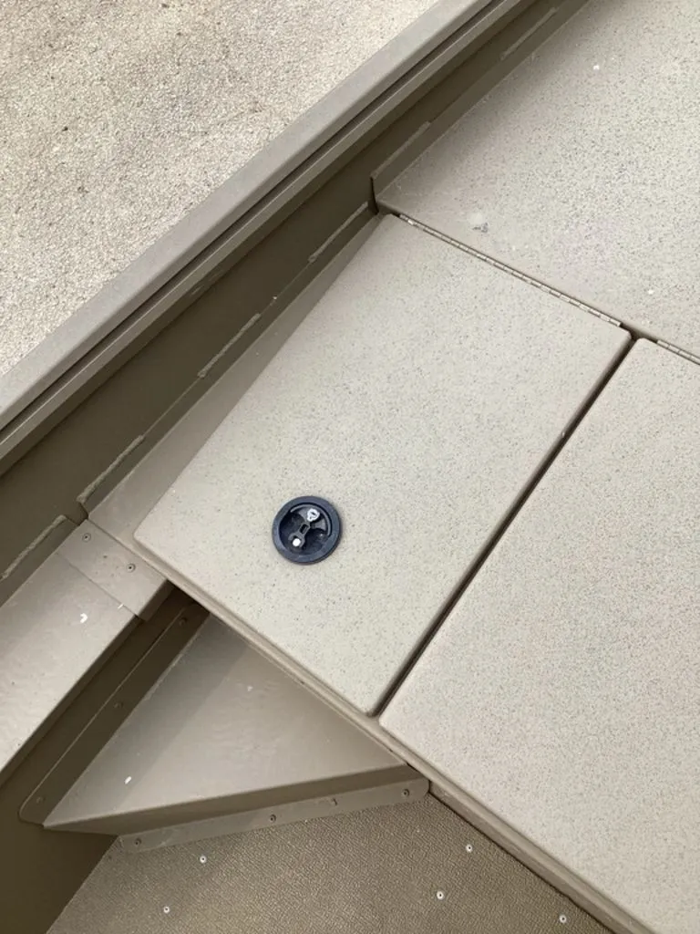 Slide: The Image of G3 Gator Tough 17 CC 2025 - 18