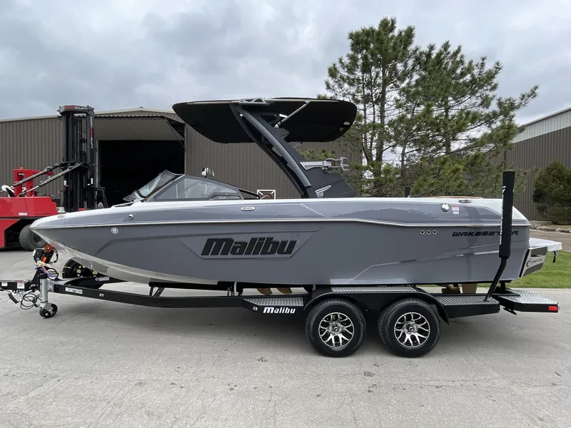 The Image of Malibu Wakesetter 23 LSV 2022 - 1