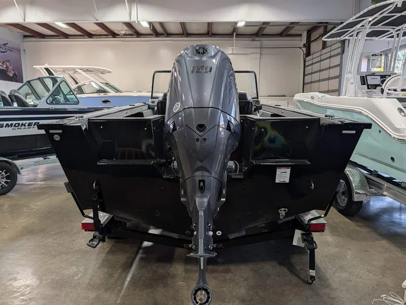 Slide: The Image of Starcraft Fishmaster 196 2026 - 13