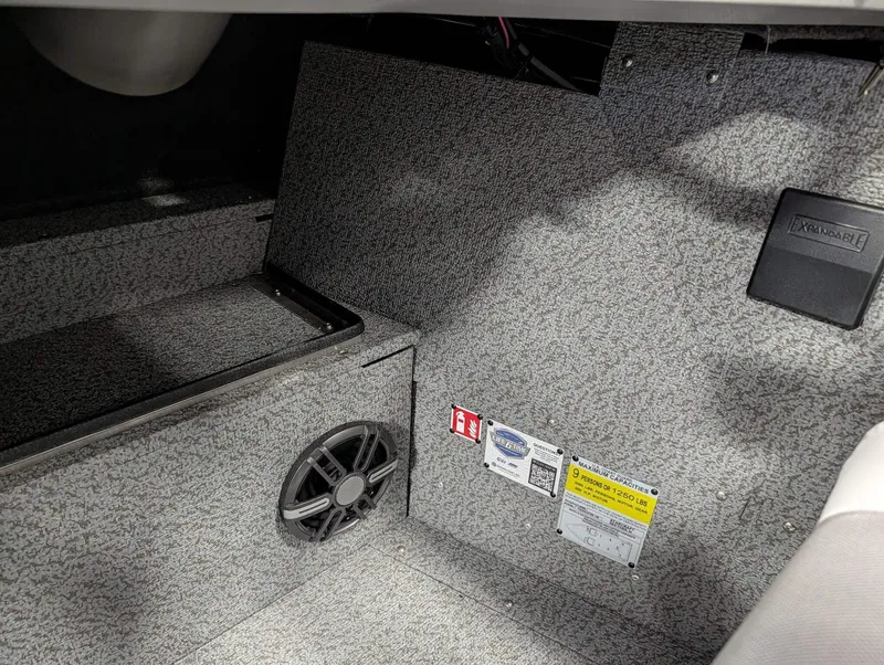 Slide: The Image of Starcraft Fishmaster 196 2026 - 19