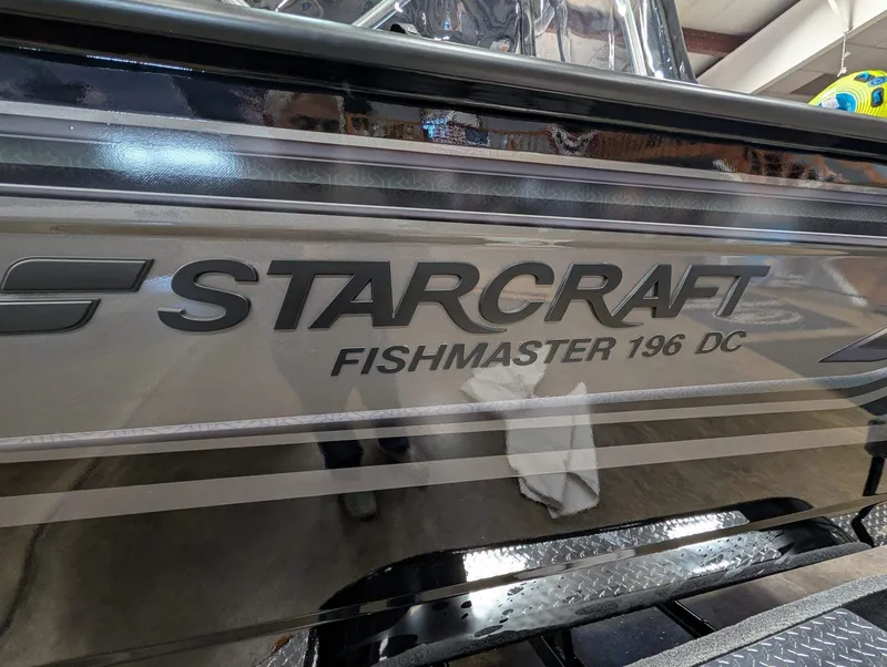 Slide: The Image of Starcraft Fishmaster 196 2026 - 9