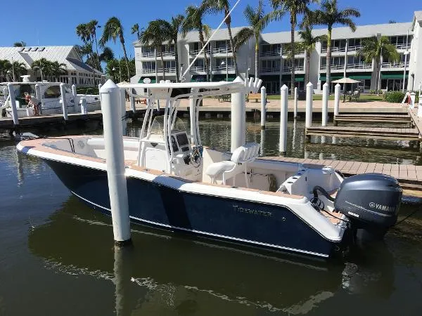 Slide: The Image of Tidewater 23 CC HARDTOP 2013 - 0