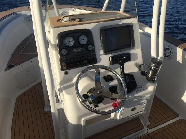 Slide: The Image of Tidewater 23 CC HARDTOP 2013 - 2