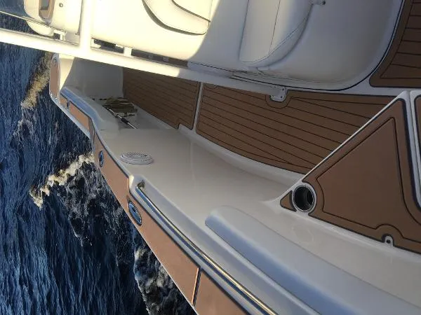 Slide: The Image of Tidewater 23 CC HARDTOP 2013 - 9
