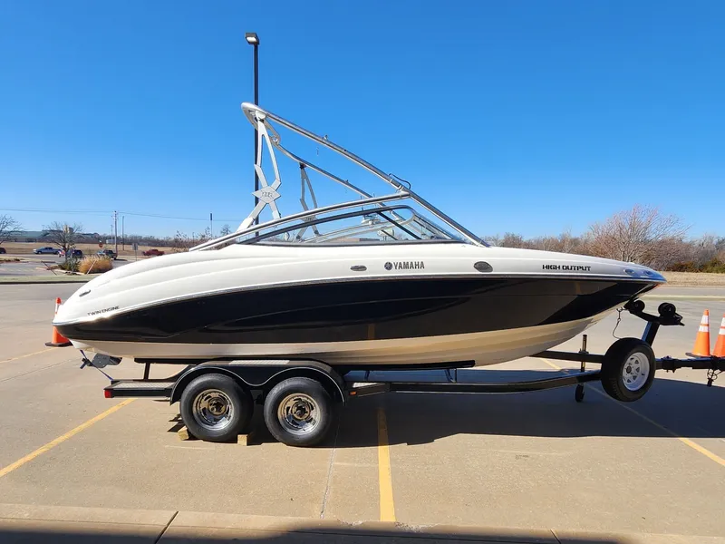 Slide: The Image of Yamaha 212X 2008 - 5