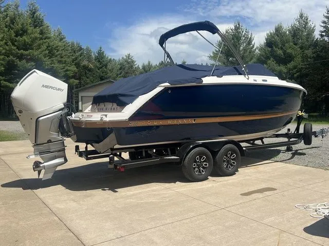 The Image of Four Winns H6 OB 2025 - 1