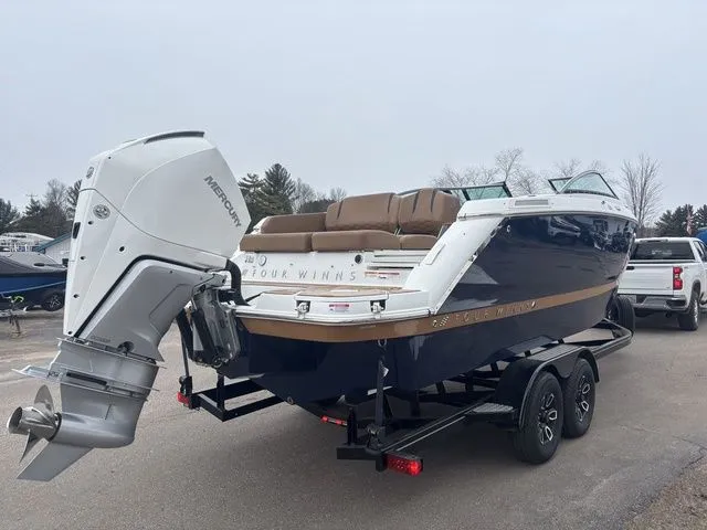 Slide: The Image of Four Winns H6 OB 2025 - 10