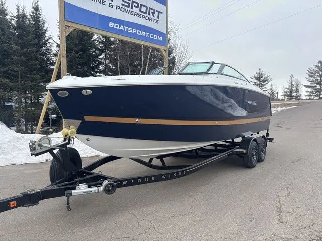 Slide: The Image of Four Winns H6 OB 2025 - 14