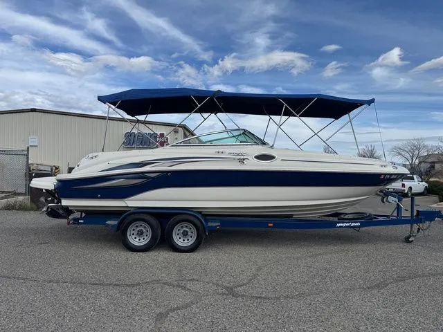 Slide: The Image of Sea Ray 240 Sundeck 2004 - 2