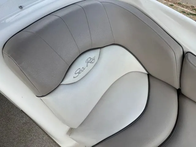 Slide: The Image of Sea Ray 240 Sundeck 2004 - 21