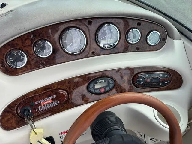 Slide: The Image of Sea Ray 240 Sundeck 2004 - 27