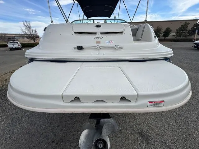 Slide: The Image of Sea Ray 240 Sundeck 2004 - 9