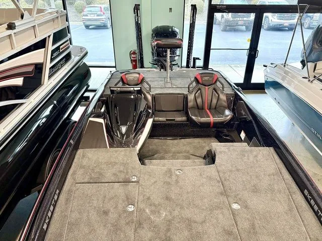 Slide: The Image of Skeeter ZXE21 2026 - 15