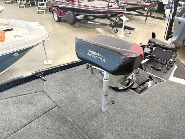 Slide: The Image of Skeeter ZXE21 2026 - 9