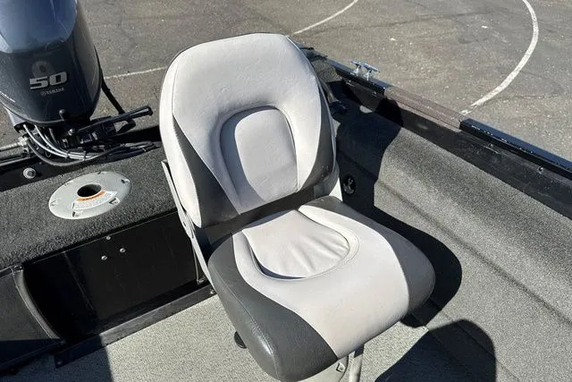 Slide: The Image of Smoker Craft Pro Angler 162 2016 - 22