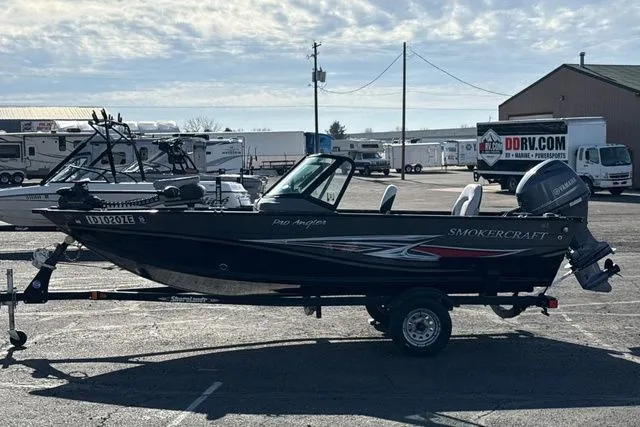 Slide: The Image of Smoker Craft Pro Angler 162 2016 - 5