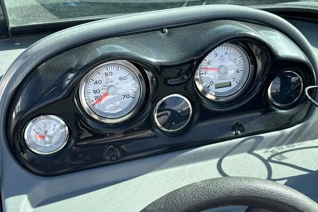 Slide: The Image of Smoker Craft Pro Angler 162 2016 - 7