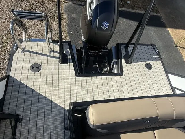 Slide: The Image of Viaggio By Misty Harbor V22C Tri-Toon 2026 - 11