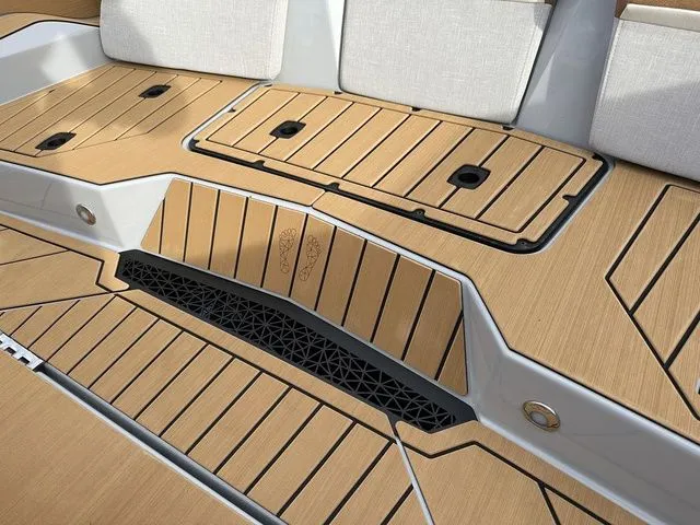 Slide: The Image of Nautique Ski Nautique 2026 - 23