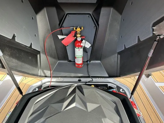 Slide: The Image of Nautique Ski Nautique 2026 - 29