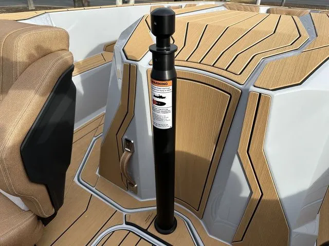 Slide: The Image of Nautique Ski Nautique 2026 - 30